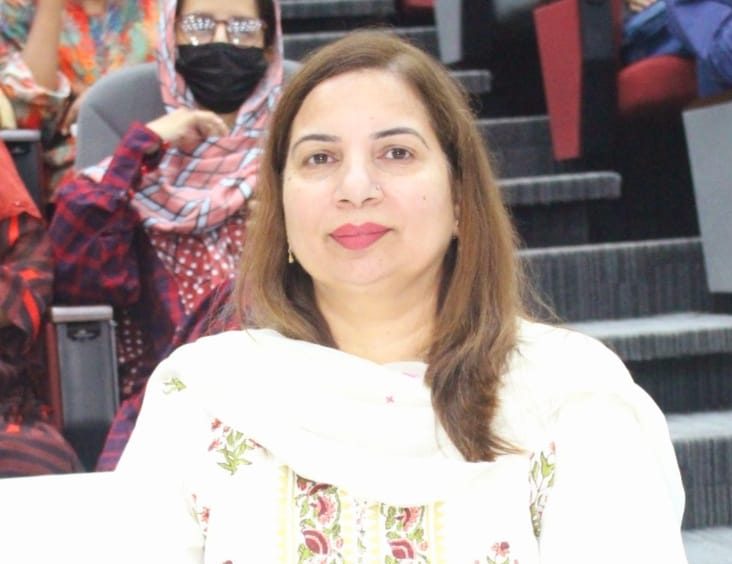 Prof. Dr. Uzma Naz 